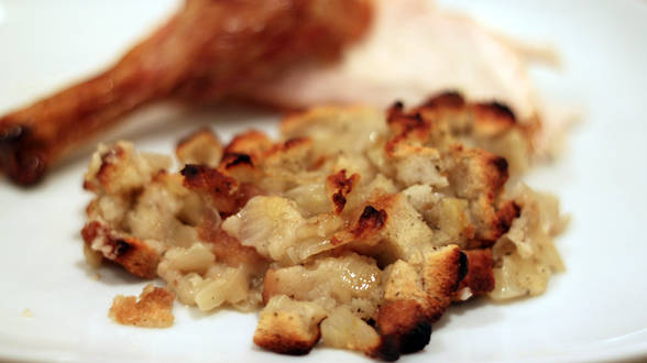 5 Ingredient Thanksgiving: Fennel and Onion Stuffing