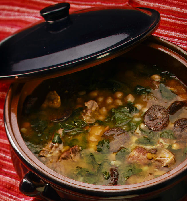 Andalusian stew (Berza Andaluza)