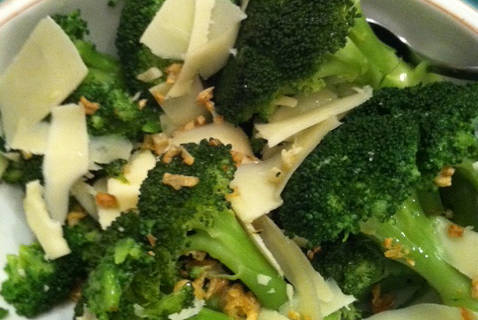 Broccoli with Garlic and Asiago