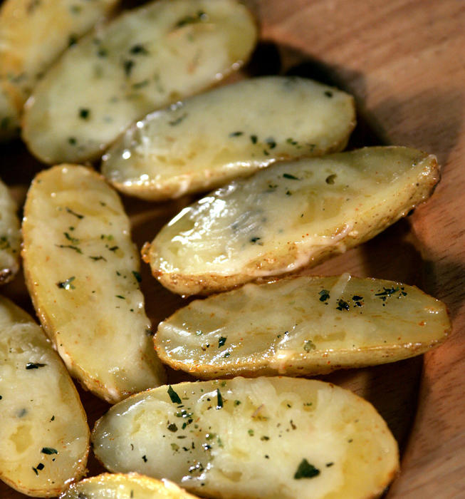 Cheese-crusted potatoes