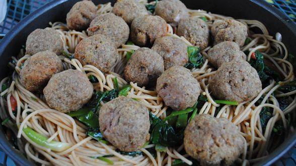 Chinese Spaghetti and Meatballs (2008)