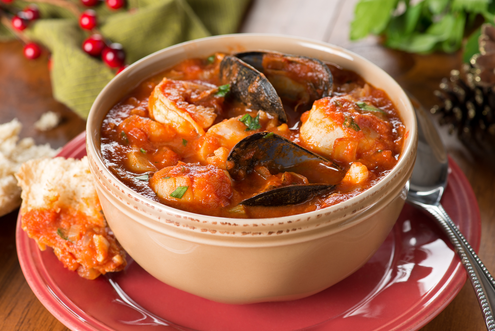 Чоппино cioppino томатный суп с рыбой и морепродуктами