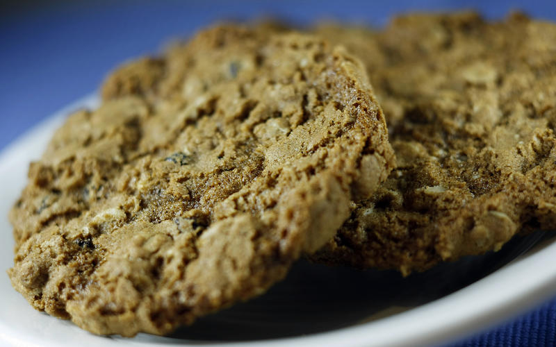 Corner Bakery Cafe's oatmeal currant cookies