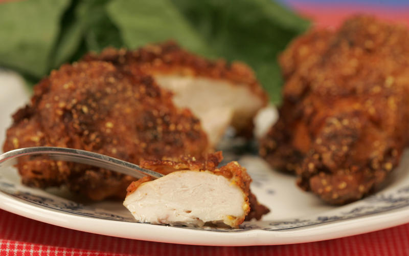 Cornmeal-dusted fried chicken