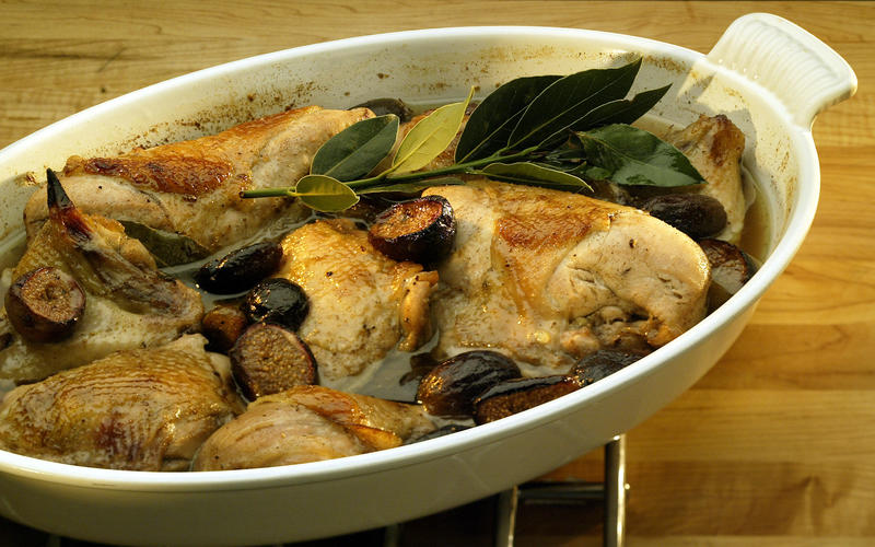 Fragrant chicken with figs
