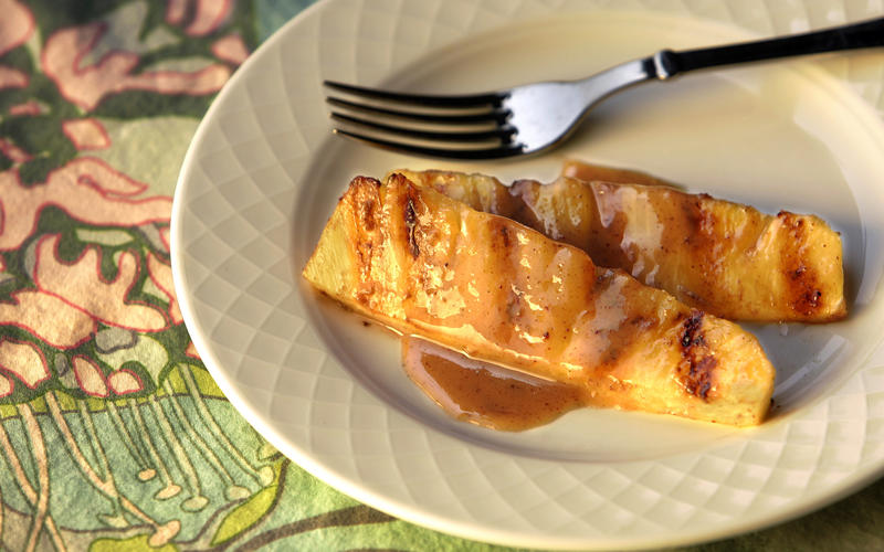 Grilled pineapple with rum and long pepper glaze