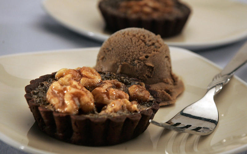Hatfield's walnut praline tart and espresso ice cream