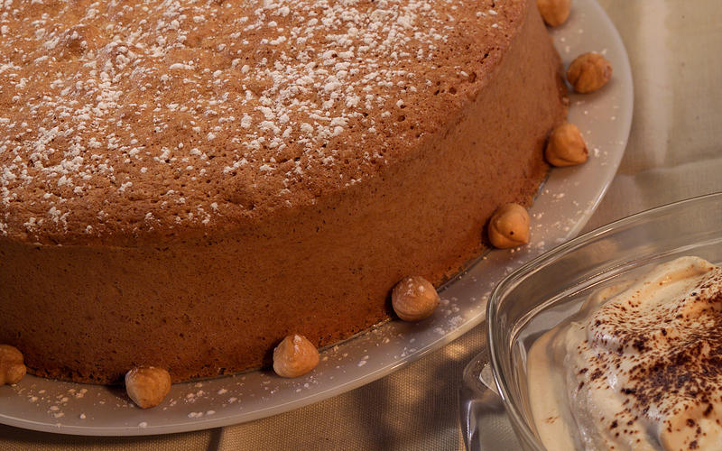 Hazelnut torte with espresso cream