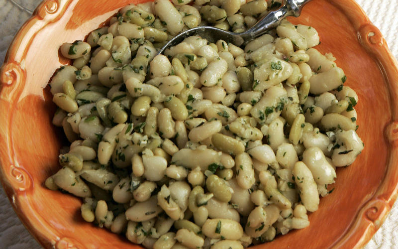 Herbed flageolet and cannellini beans