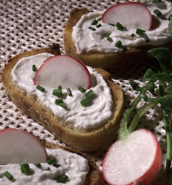 Horseradish cream crostini