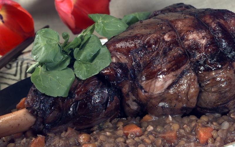 Lamb and lentils to eat with a spoon