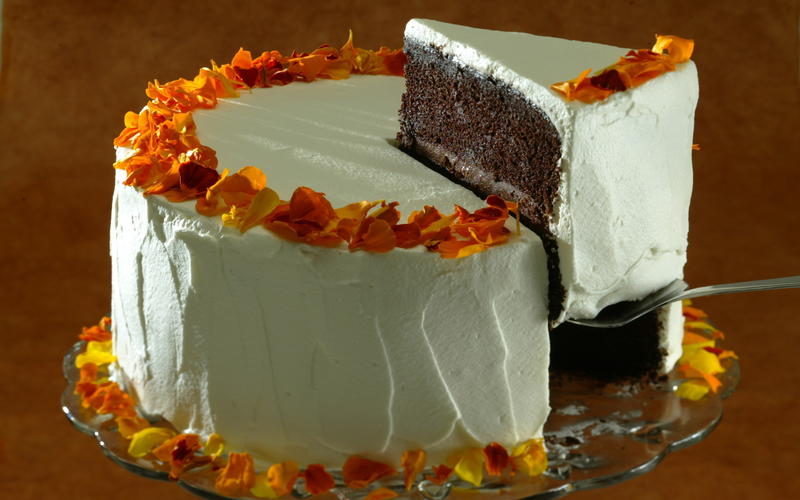 Love goddess cake