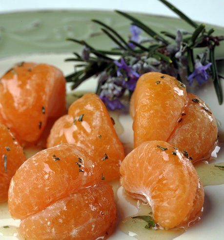 Mandarins with rosemary honey