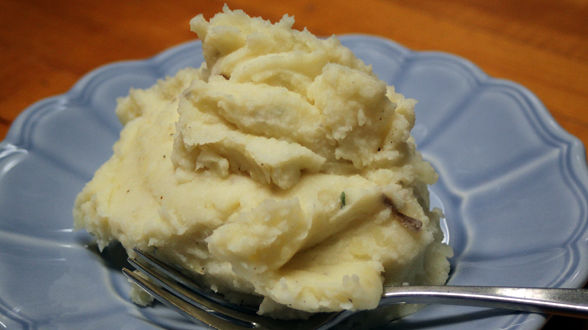 Mashed Potatoes with Ricotta and Honey