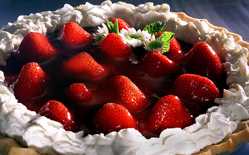 Mrs. Cook's Strawberry Pie