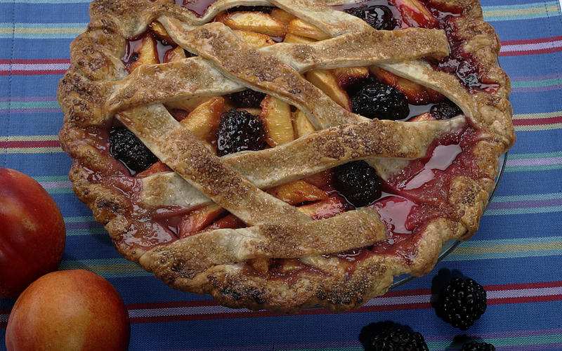 Nectarine-berry pie with black pepper crust