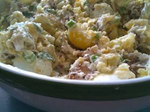 Old-Fashioned Potato Salad “Lite”