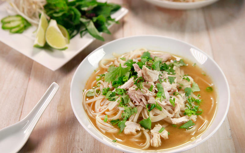Quick chicken pho (phở gà nhanh)
