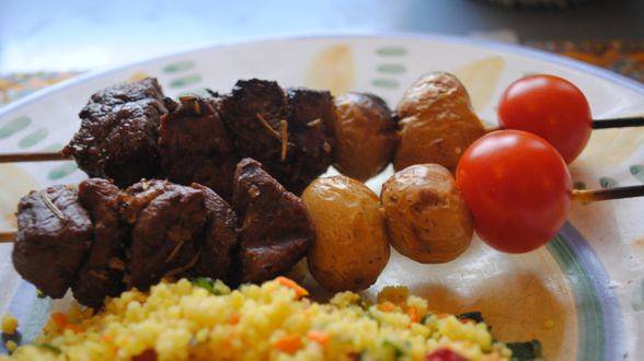 Rachael Ray’s Steak and Potato Kebabs