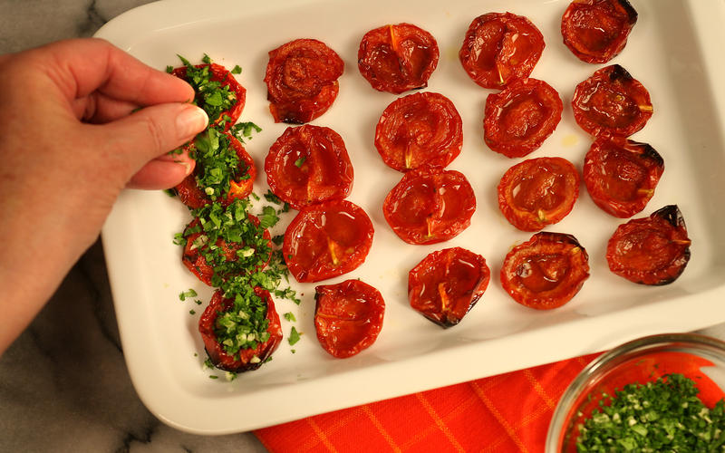 Roasted tomatoes persillade