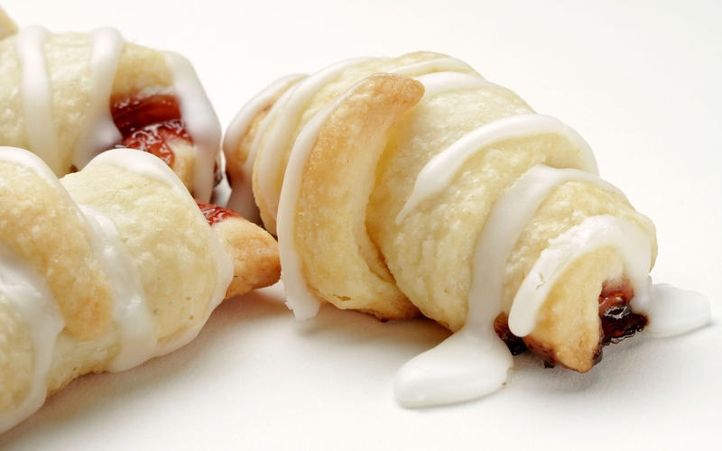 Ronnie's raspberry crescents