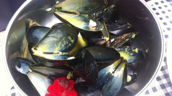 Saffron Pilaf Mussels One-Pot