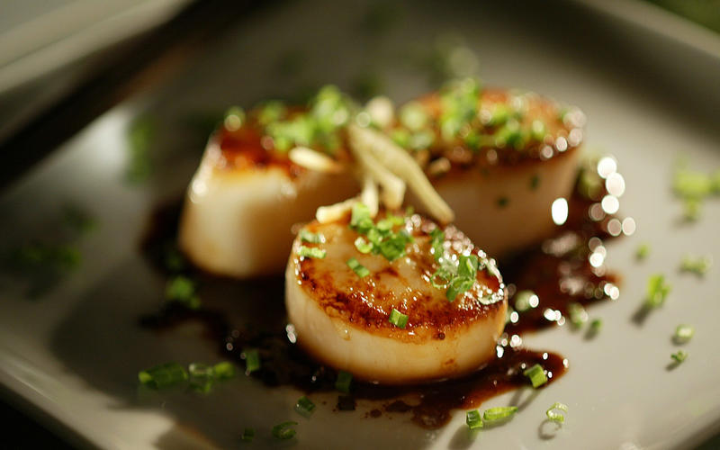 Seared scallops with ponzu, ginger and chives