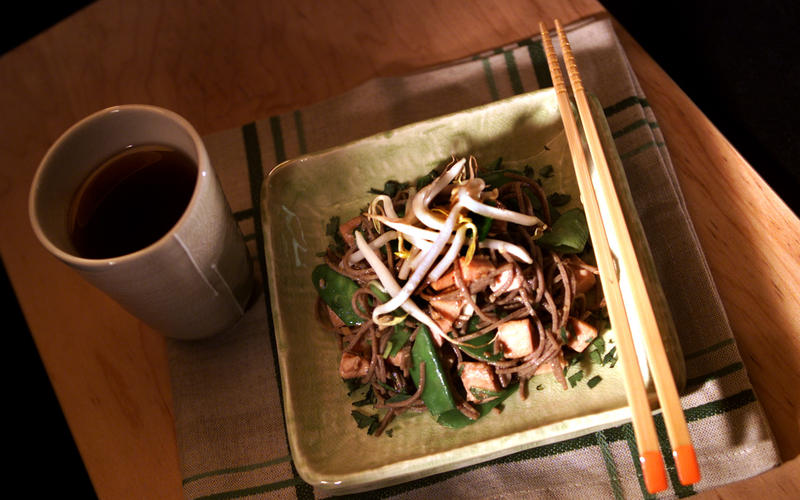 Smoked Chicken With Soba Noodles