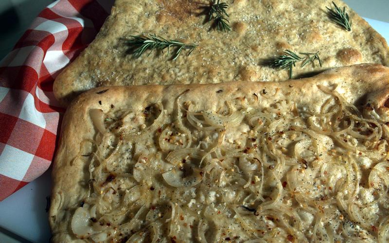 Spicy Onion and Poppy Seed Flat Bread