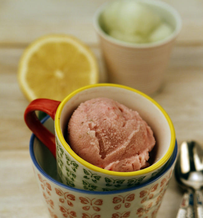 Strawberry gelato (milk-based) - Recipes List