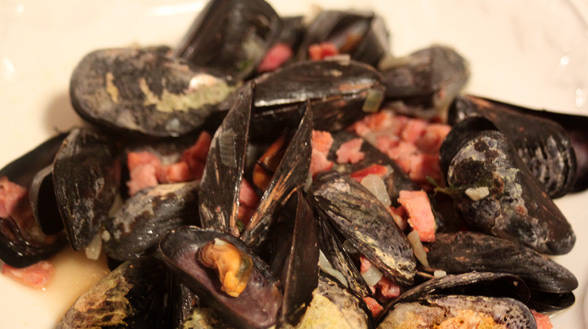Super Mussels with Chorizo