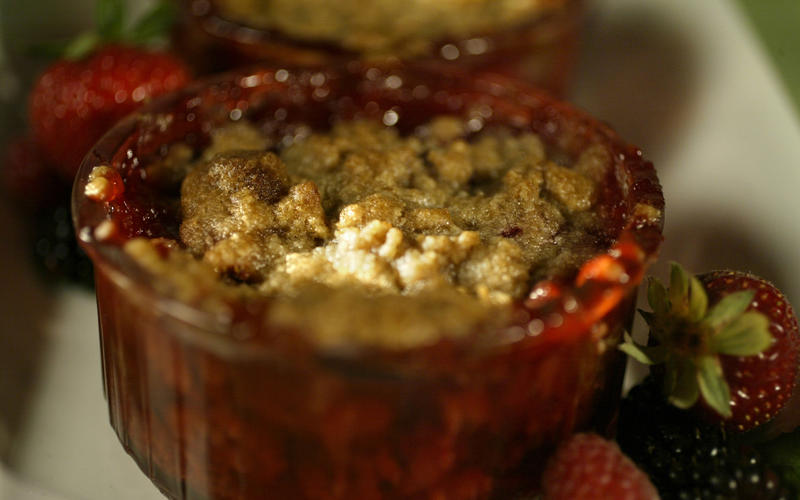 Three-berry crisp