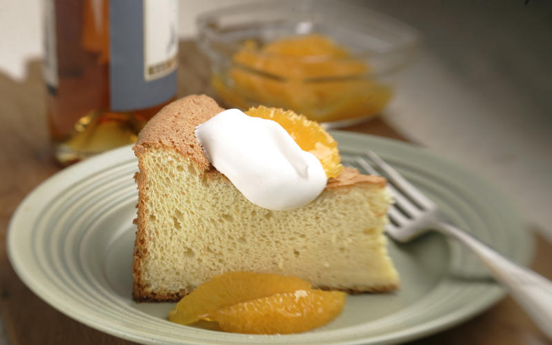 Vin santo chiffon cake