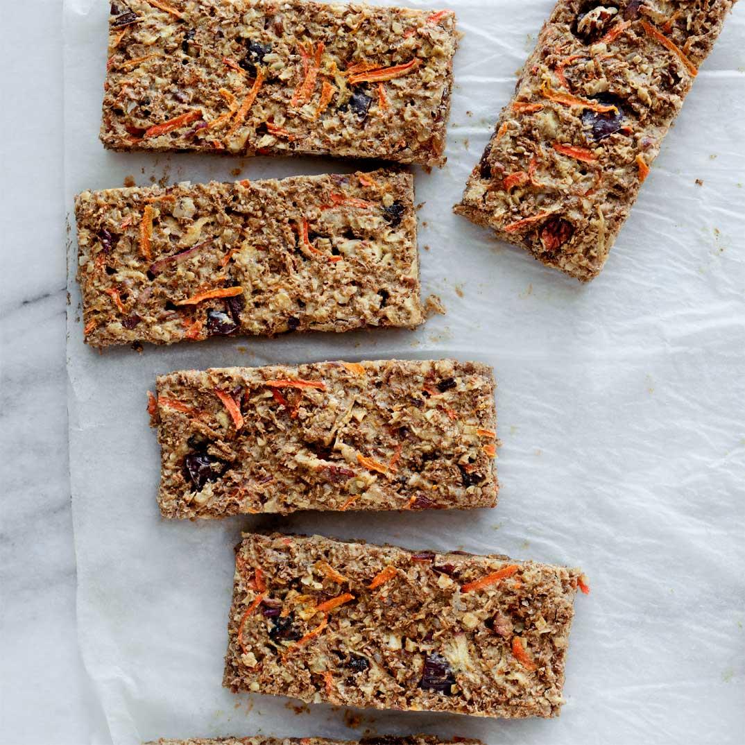 Breakfast Bar with Apple and Carrot