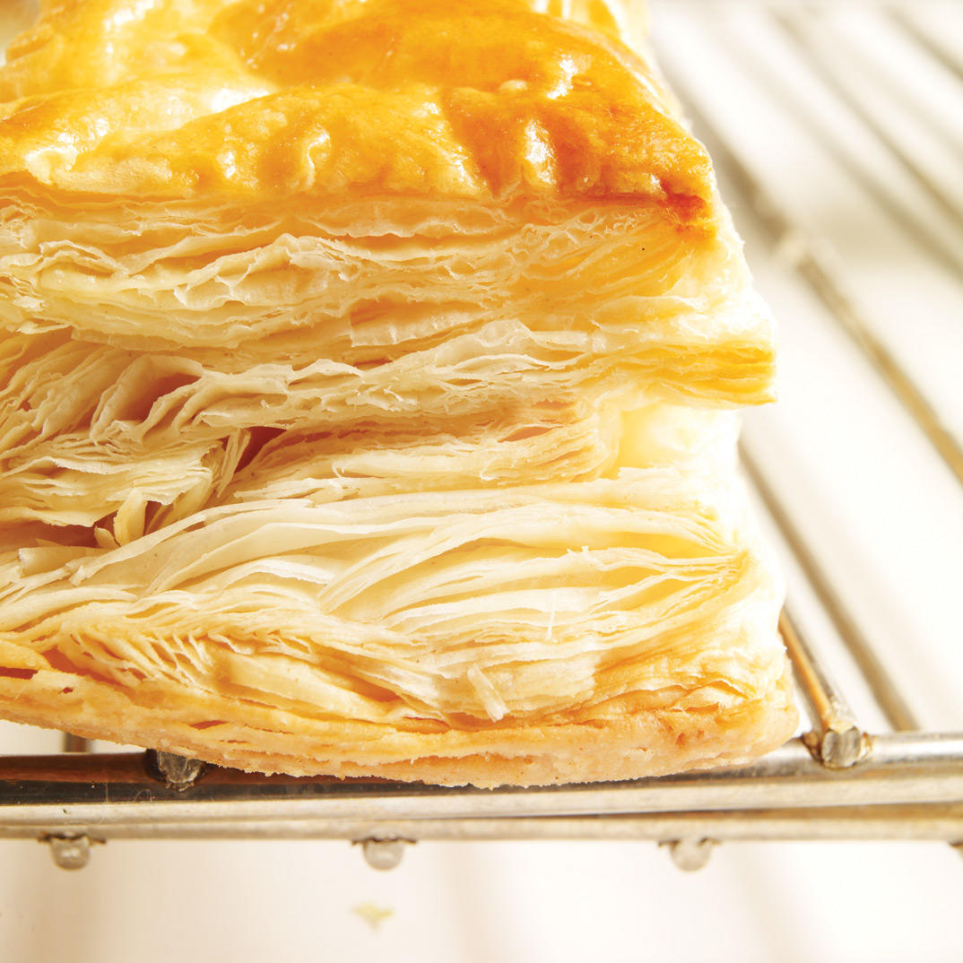 Cheese in puff pastry with fig sauce