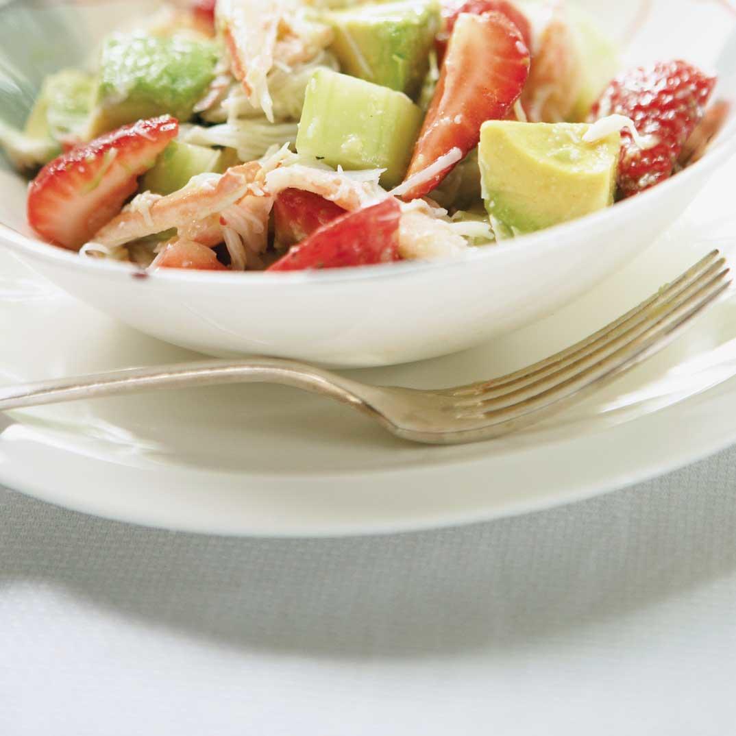 Crab and Strawberry Salad with Lime