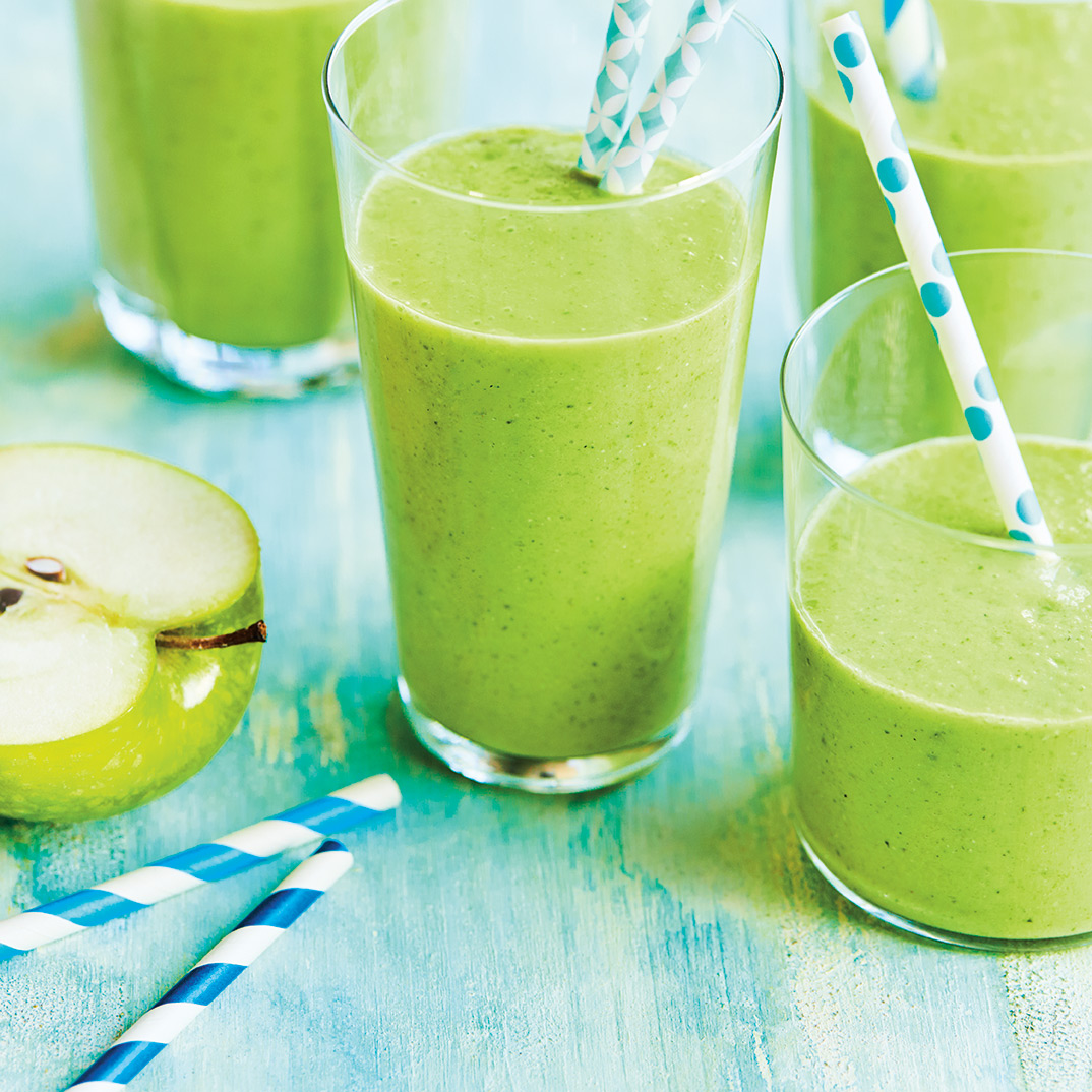 Dairy-Free Apple and Spinach Smoothie