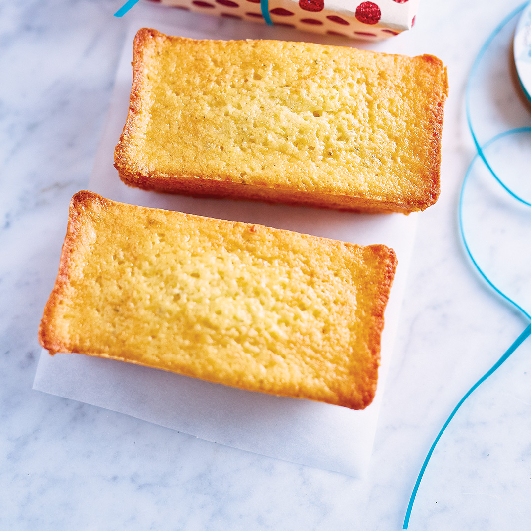Mini Grapefruit and Rosemary Loaves