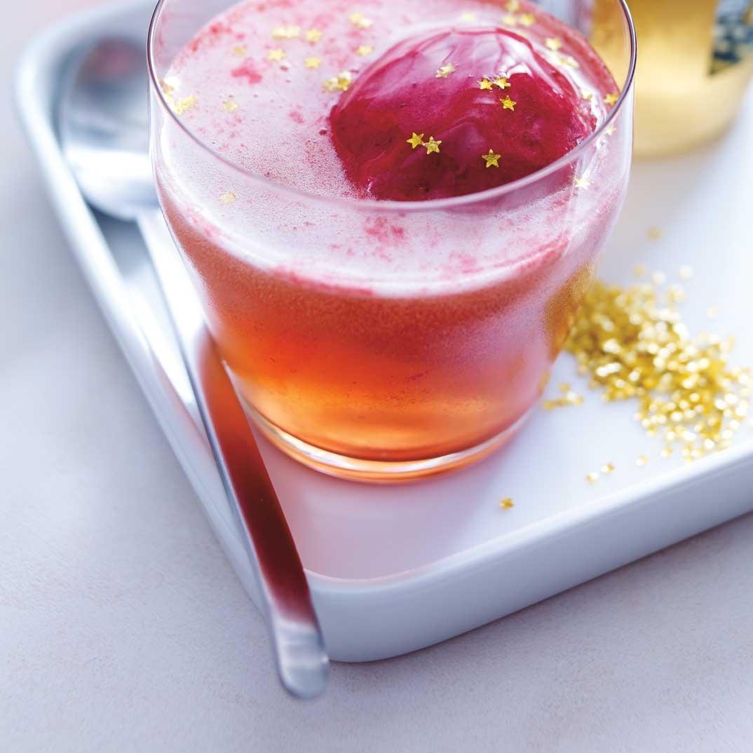 Raspberry and Ginger Ale Float