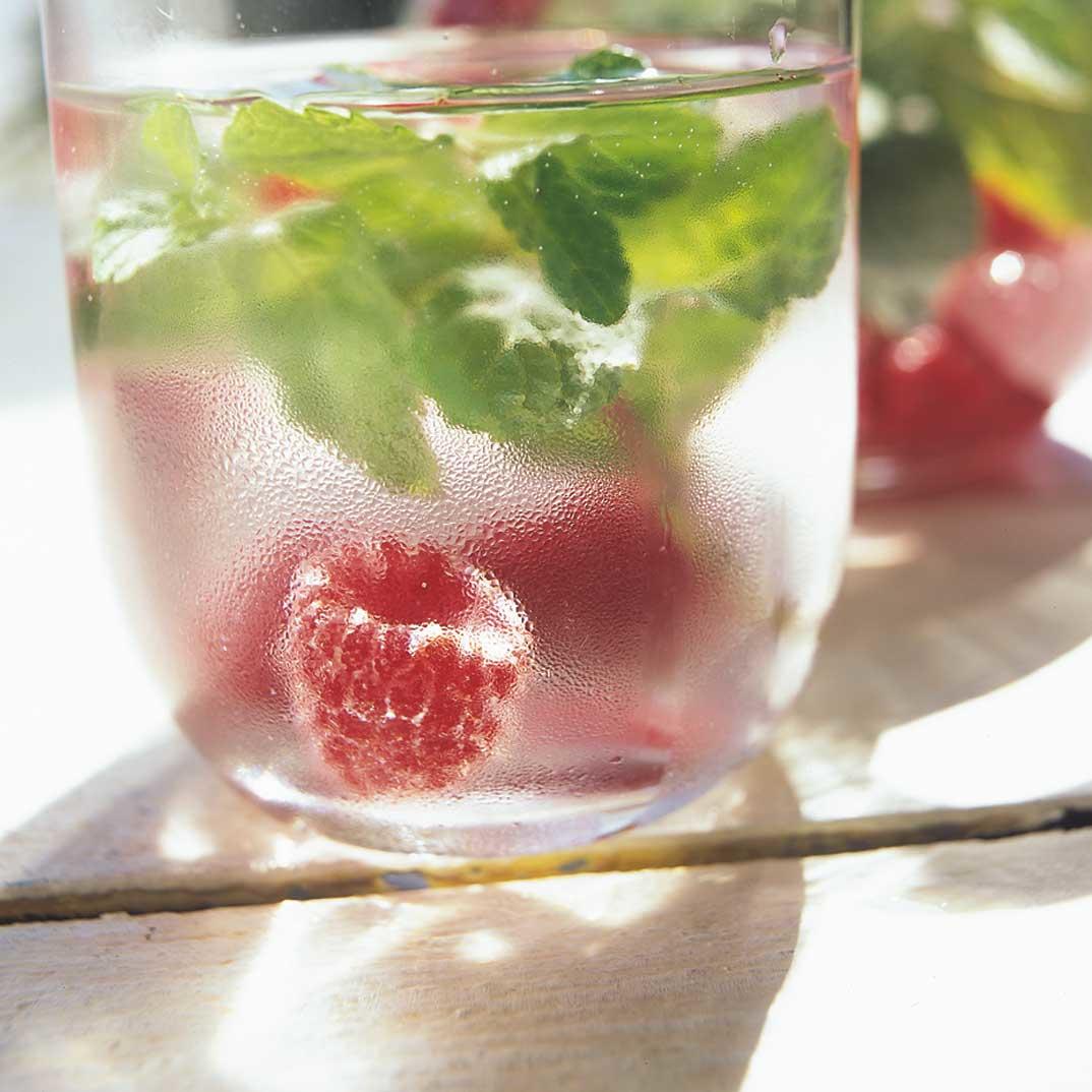 Raspberry-Mint Water