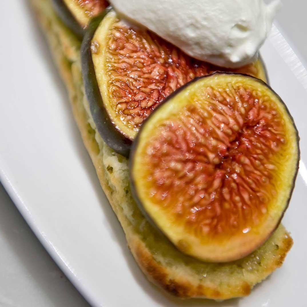 Roasted Figs on Herbs Scones with Roquefort Whipped Cream
