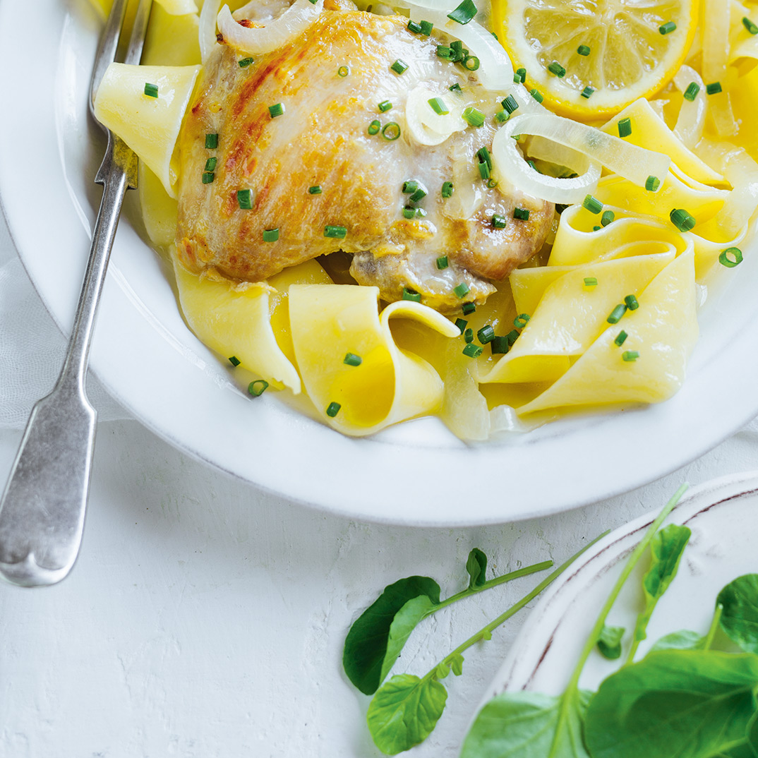 Sautéed Chicken with Lemon and Onions