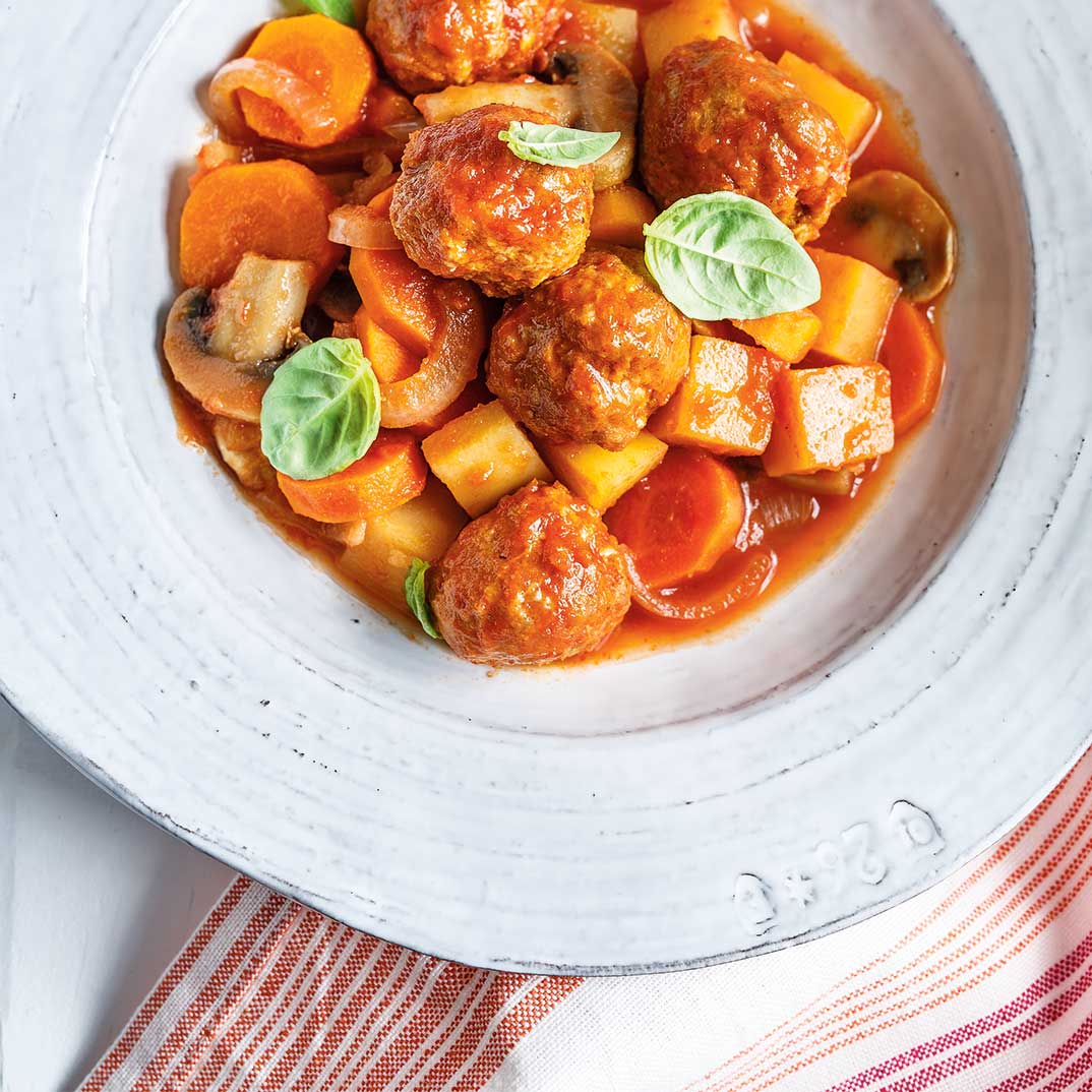 Slow Cooker Vegetables and Meatballs