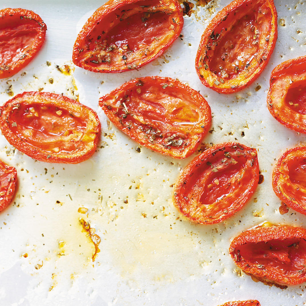 Whole-Grain Pasta Salad with Broiled Tomatoes 